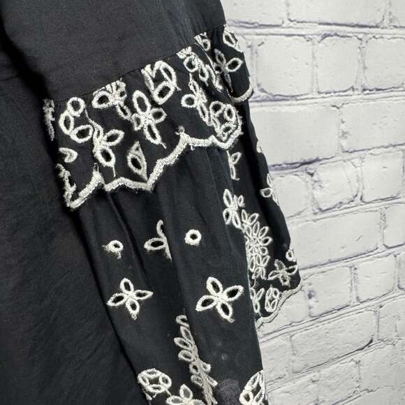 Black Embroidered Bell Sleeve Embroidered Pullover Blouse - Picture 3 of 8